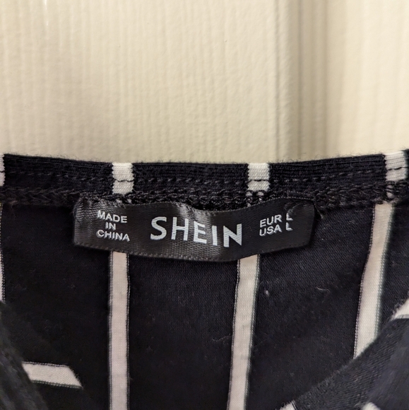 Striped Romper - Picture 3 of 3